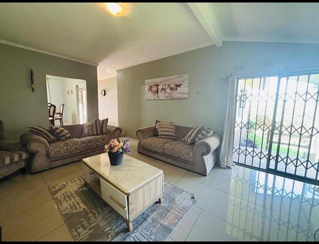 4 BEDROOM HOUSE FOR SALE IN WESTVILLE